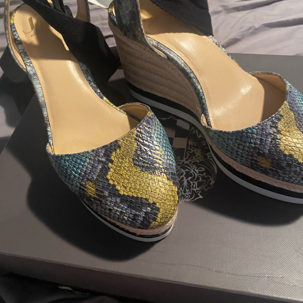J Lo. Snakeskin wedges size 7 gorgeous tie up ankle strap.unique ..a staple